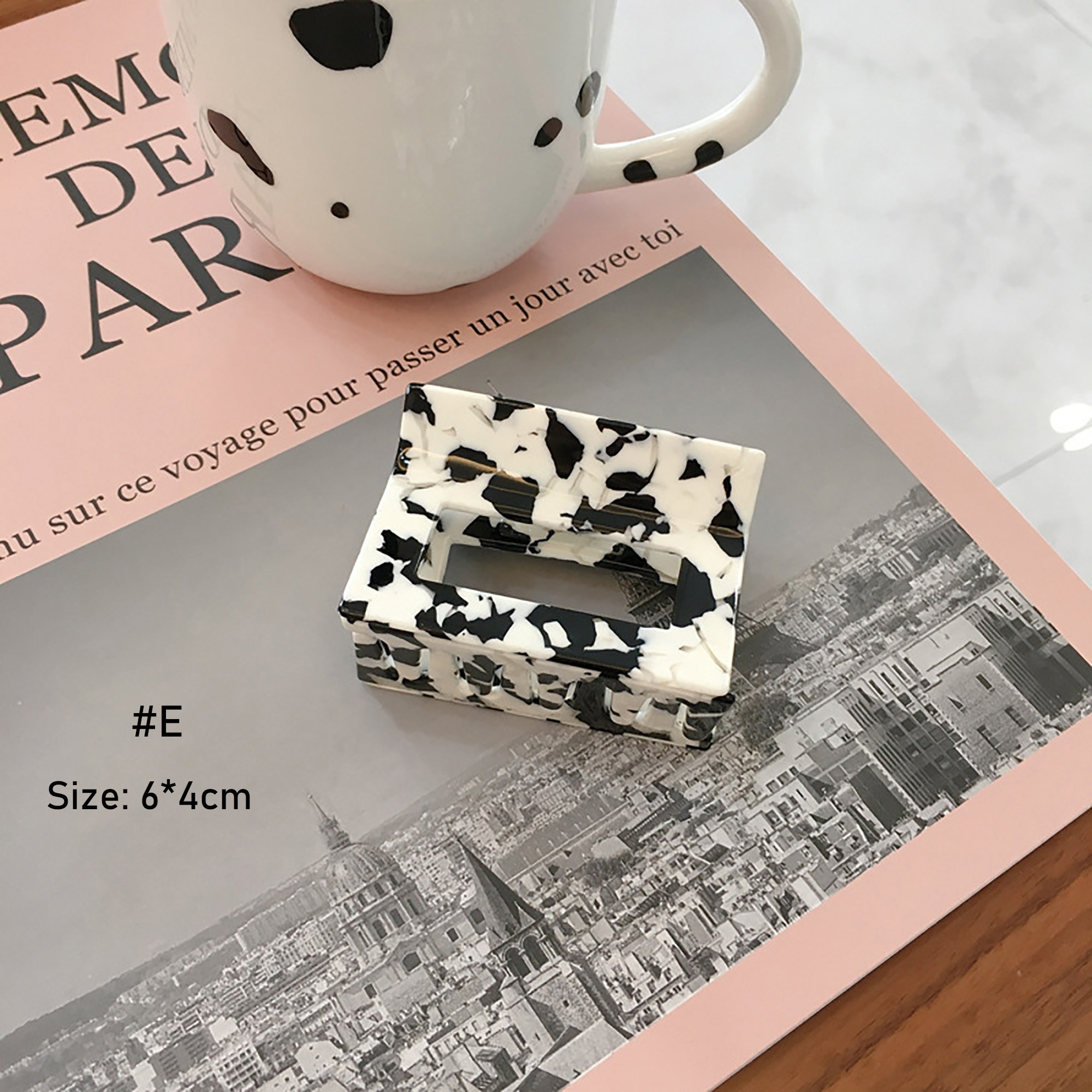 Cow Series Hair Claws for Women, Resin Hair Claw Clip, Cow Hair Clamp For Girl, Girlish Hair Clip, Hair Accessories, Girls Gift