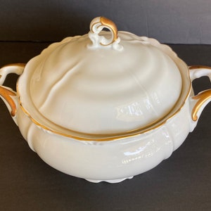 EDELSTEIN Maria Theresia Vegtable Tureen Bavaria