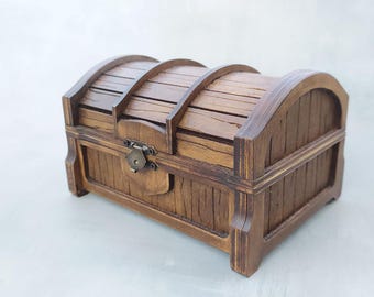 Handmade Wooden Treasure Chest Jewelry Box – Vintage-Style Organizer for Trinkets, Gifts, and Keepsakes