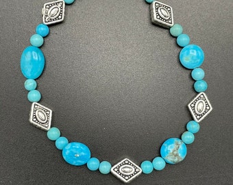 Turquoise bracelet with Tibetan beads