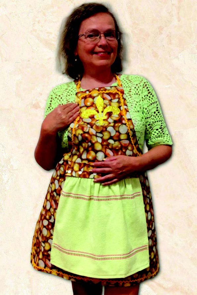 How to Sew an Apron With A Towel Attached Sewing Tutorial and Pattern