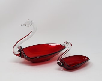 Vintage Duncan and Miller Ruby Red Pall Mall Swans