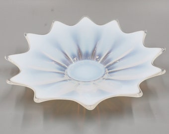 Vintage HEIRLOOM by Fostoria white opalescent star bust glass plate.