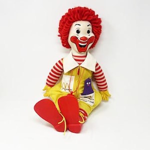 Hasbro 1978 Ronald McDonald 21” Doll, Collectable Doll.