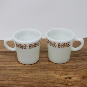 Vintage pair of small Pyrex mugs, Copper Filigree design.