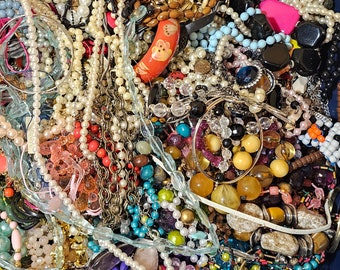 Bulk vintage 2024 costume jewelry