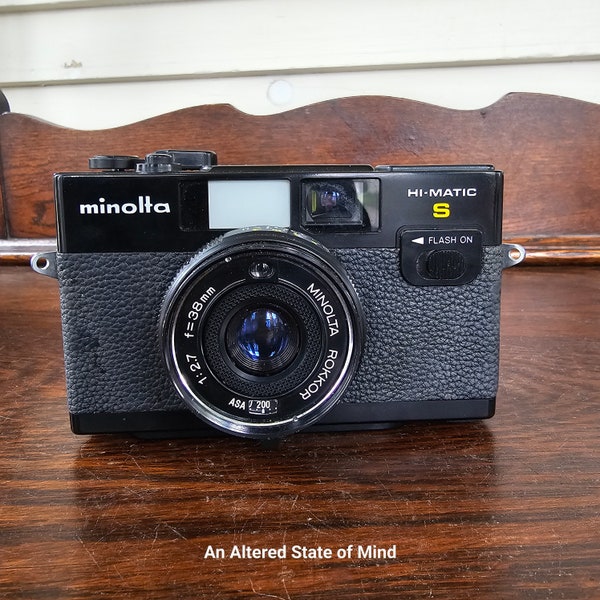Vintage Minolta 35mm film camera works! Hi-Matic S point and shoot camera rangefinder pop-up flash f=38mm lens retro photography compact
