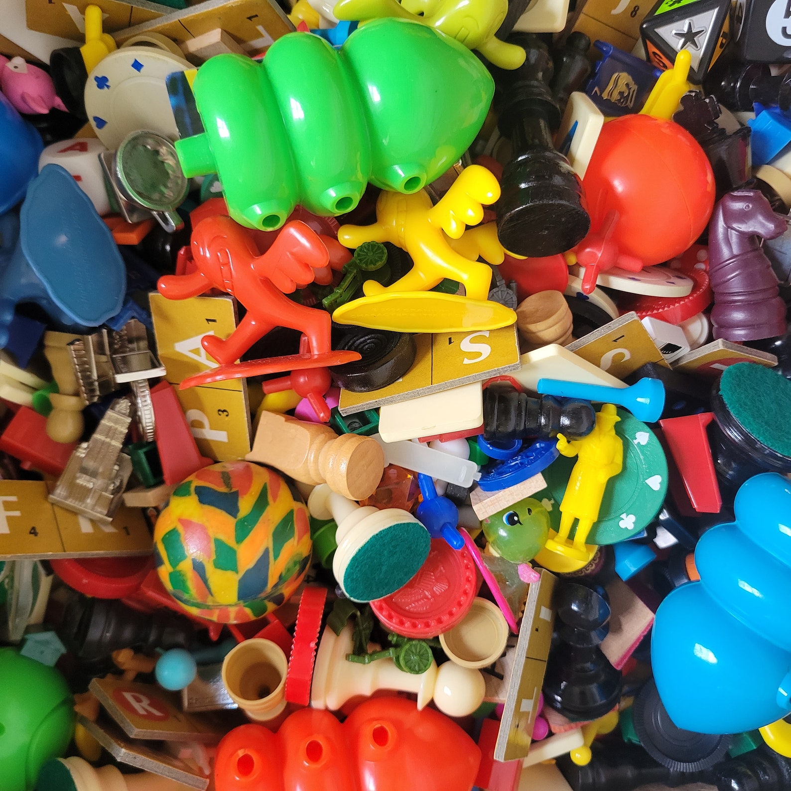 1/2lb Assorted Vintage Game Pieces Mixed Mystery Grab Bag Etsy