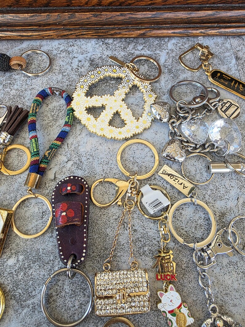 Retro Keychain Collection Vintage to Mod Keychains Mixed Lot: 33 Key Chains, New and Used - Etsy