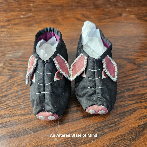 Vintage baby shoes black silk slip on pig piglets… - image 1