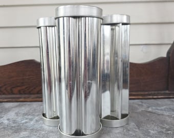 Moldes para pan Pampered Chef: Moldes con forma de corazón, estrella y flor.