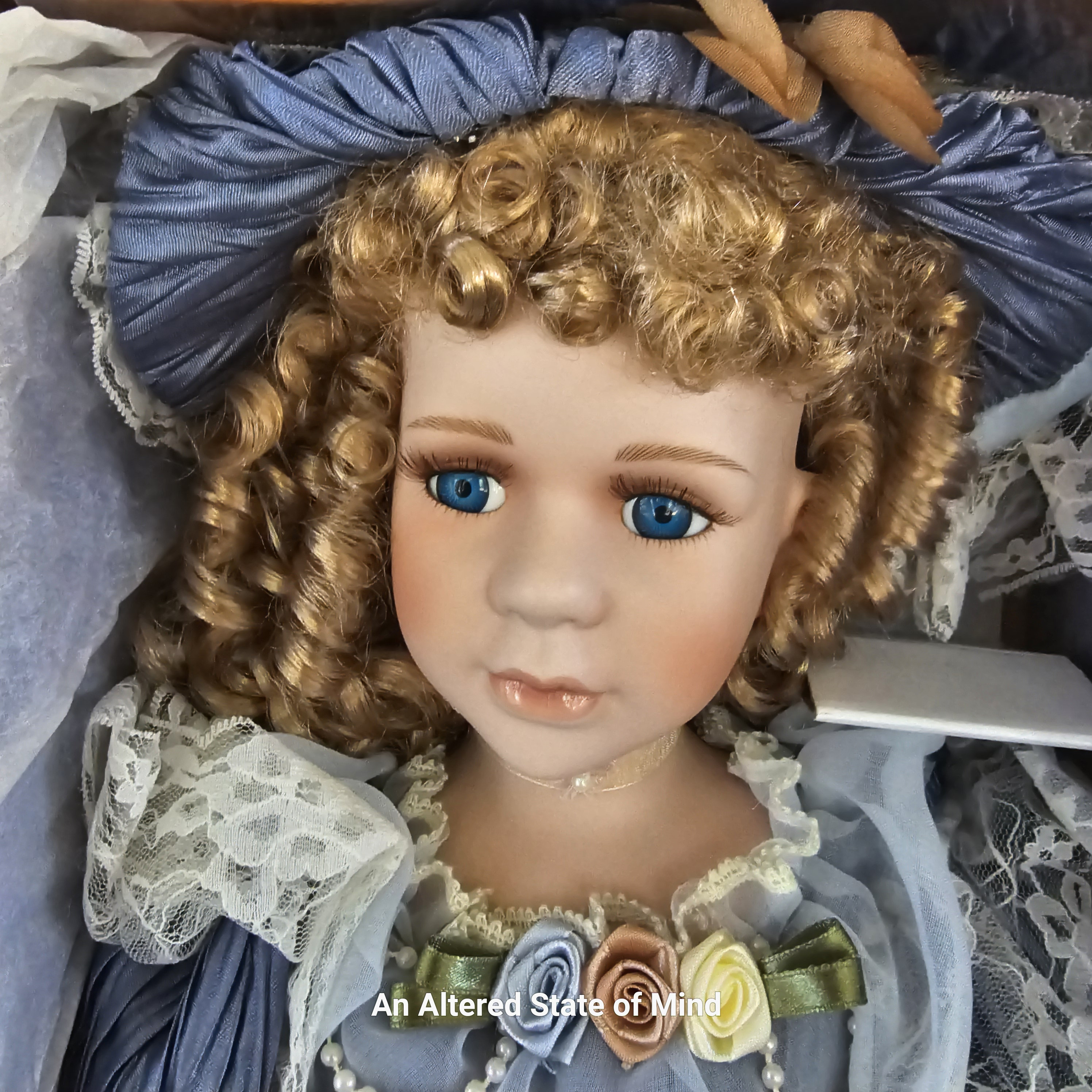 Miniature (19 Cm) Porcelain Ball Jointed Doll Lady