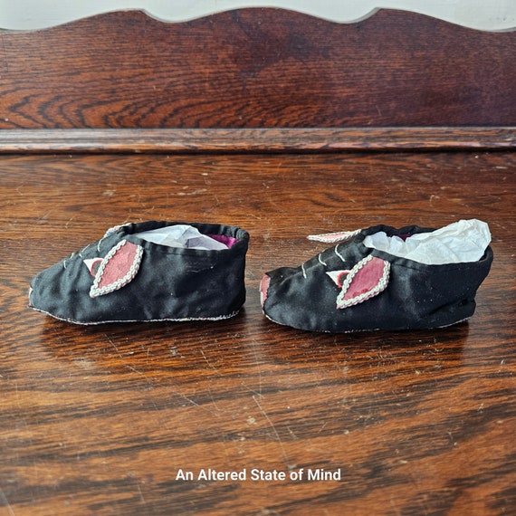 Vintage baby shoes black silk slip on pig piglets… - image 3