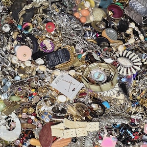 2+ Pounds JUNK jewelry lot: CRAFTING only NOT wearable