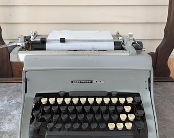 Typewriter Underwood Champion Vintage - Etsy