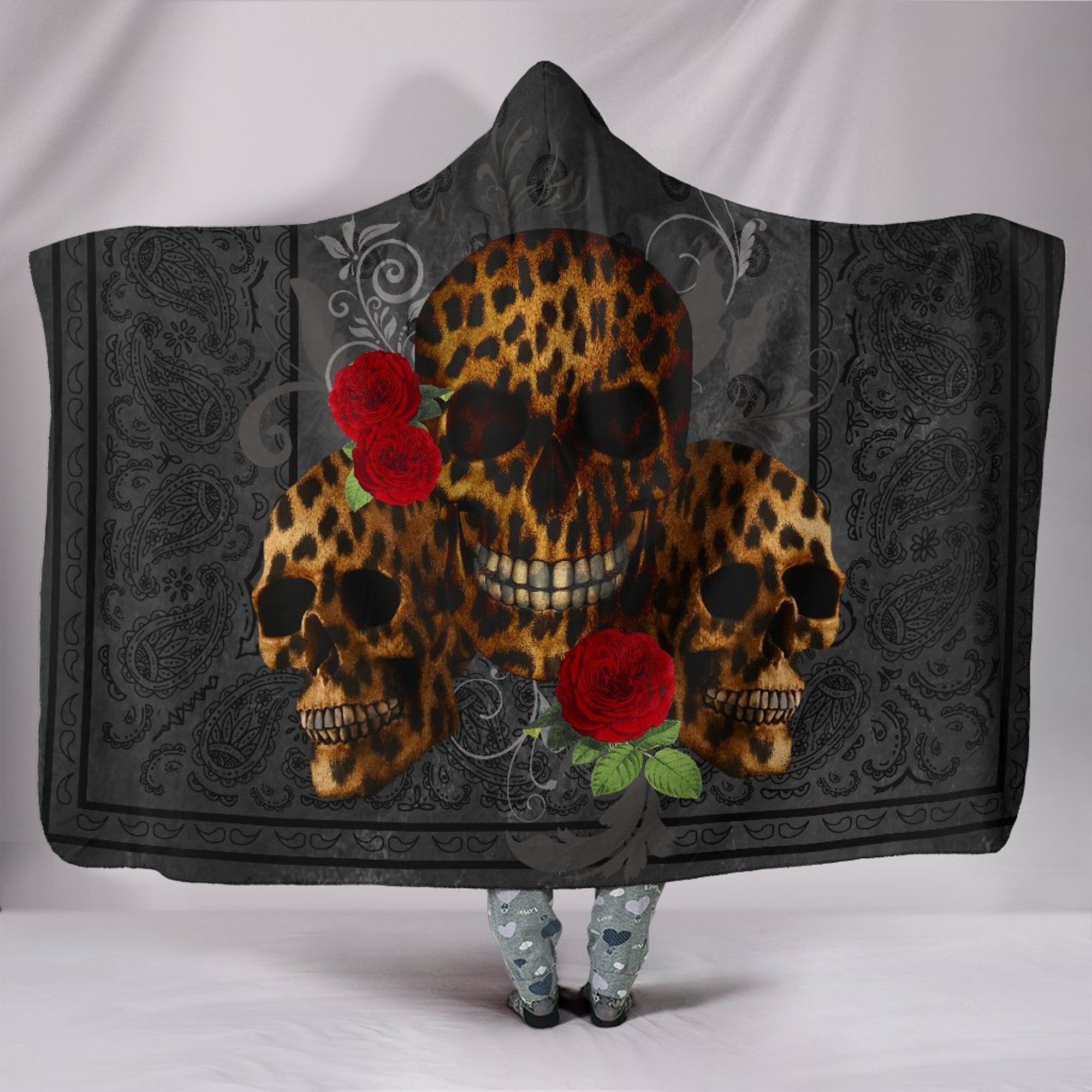 Ultimate Wild Skulls on Grunge Hooded Blanket