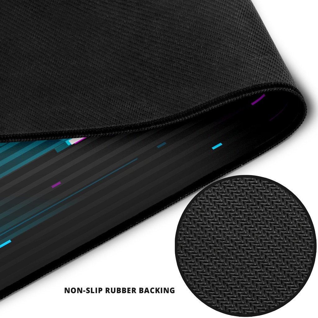 Discover Glitch Skull Anti Slip Mouse Mat