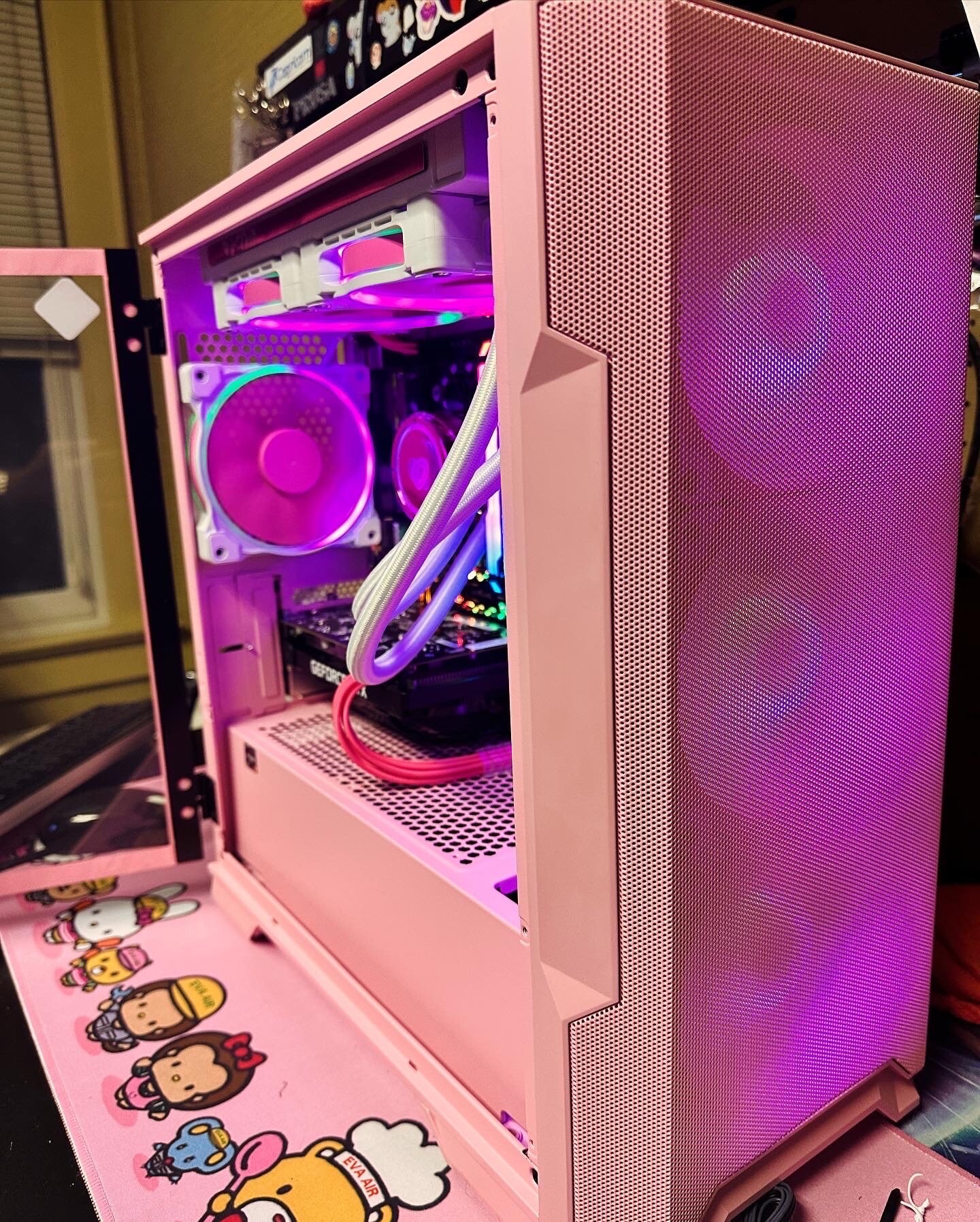 【特価！Pink LEDスリムPC】☆USB3.0♪Epson AT992E The Beginner Evelynne ® - the Original Pink Gaming Computer