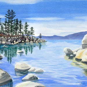 Póster de acuarela de Tahoe Blue II: Sand Harbor Cove, sereno lago Tahoe. Vista panorámica desde Sand Harbor Cove. Impresión artística ecológica