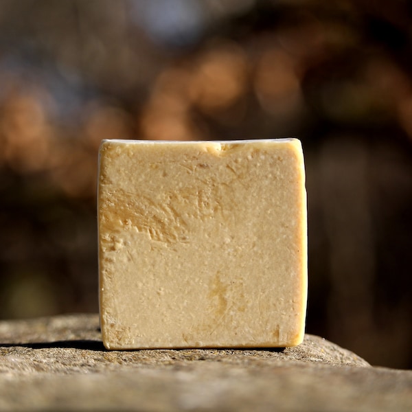 Artisanal soap with French honey