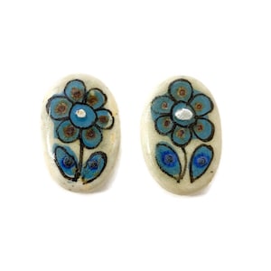 Vintage 1960s Hand Painted Tonala Pottery Pottery Cabochons 16x23mm Blue Daisy Flower Ken Edwards Mexico Lot of 2