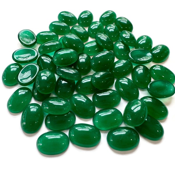 Cabochons - 14x10mm UV Reactive Glass Oval Jade Green Czech - Vintage 1940s Supply - Lot of 6