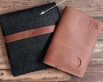 Handcrafted Leather Passport Holder with AirTag Compartment: Personalized Travel Wallet and Sleeve - Father Day Gift, Mother Day Gift