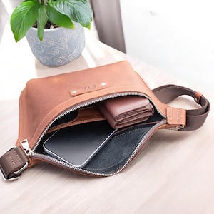 Handmade Leather Fanny Pack for Women – Custom Belt Bag, Unisex Waist Bag, Crossbody Festival Bum Bag, Gift for Her