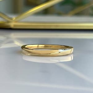 Mobius 14k Solid Gold Ring, Single Twist Ring, Infinity Wedding Ring, Mobius Wedding Band, Recycled Gold Ring