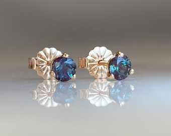 Alexandrite Stud Earrings, Lab Grown Colour Change Alexandrite Set in Solid 14k Rose Gold, June Birthstone Earrings