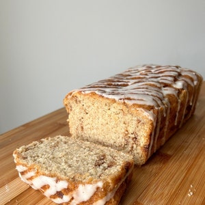 Vegan Cinnamon Swirl Loaf Cake / postal treatbox / plant based / veganuary / food gift / birthday / treat yourself / present / made to order