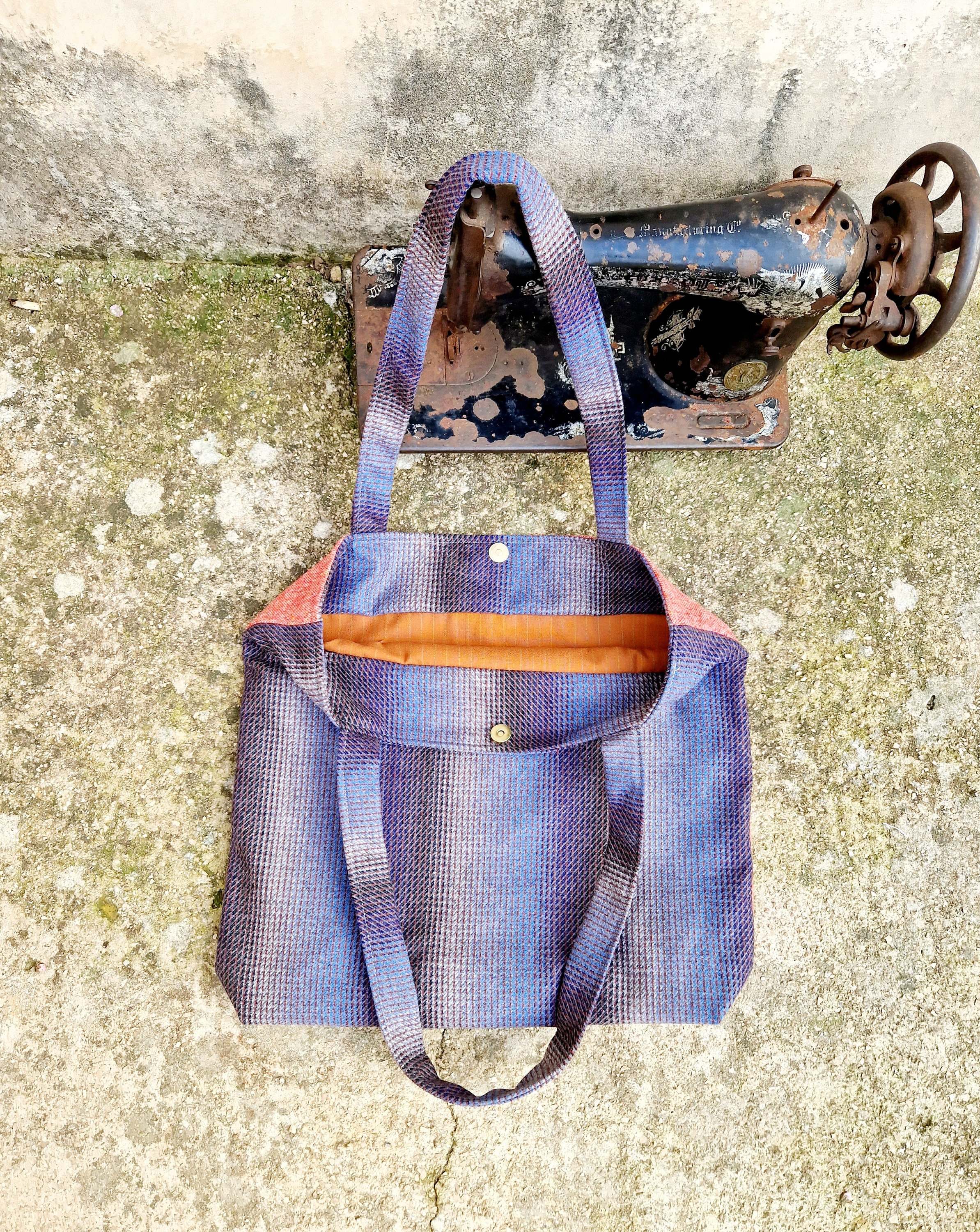 sac a main prada en velours bleu marine blue sac a main prada en velours bleu marine blue