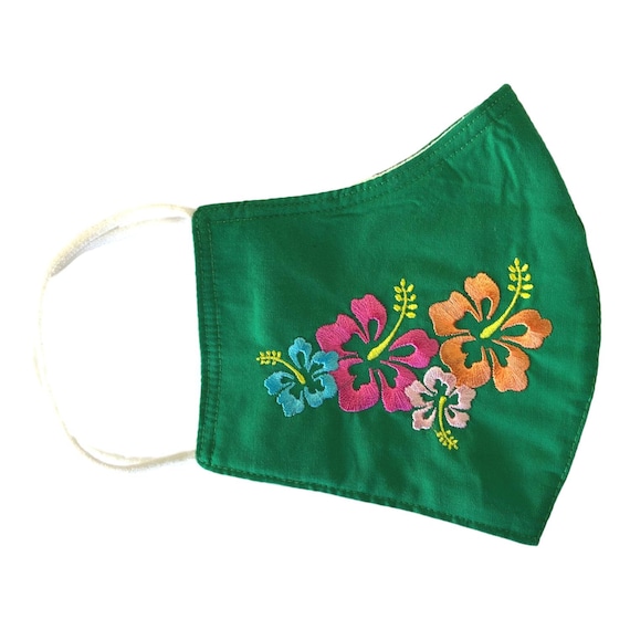 Unik Cloth Face Covering With Hawaiian Hibiscus Flowers