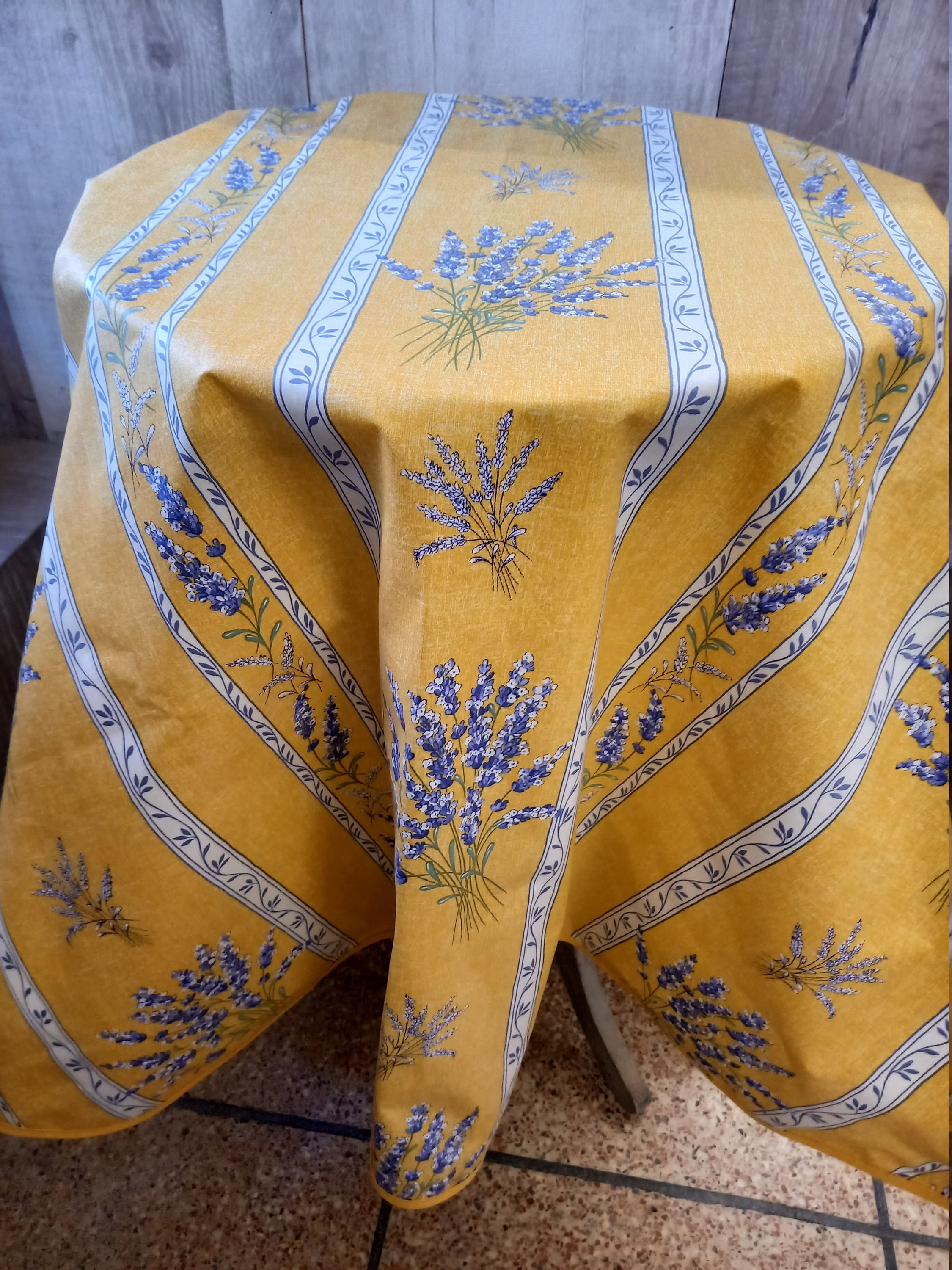 Nappe Provençale Ronde 160cm Coton Enduit Anti-Tache Lavande Jaune(Dispo sur Mesure et Au Mètrage