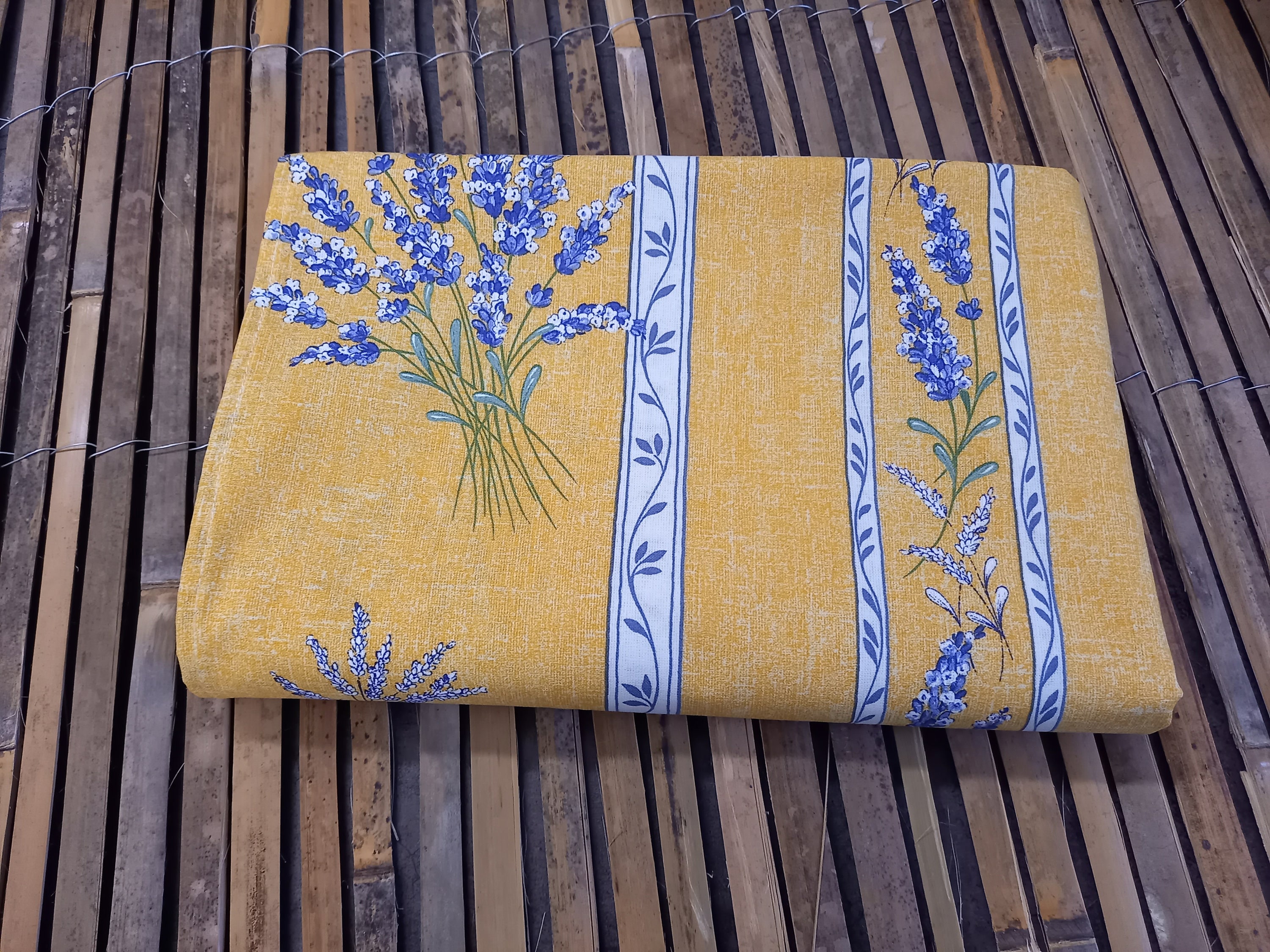 Nappe Coton Rectangle 200x160 cm Motifs Lavande Valensole Coloris Jaune