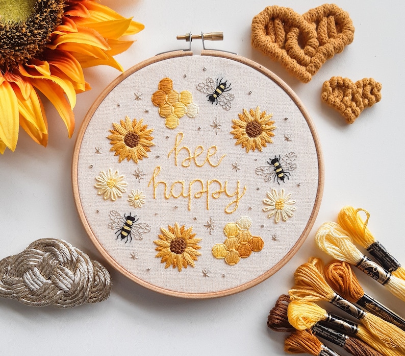 PDF embroidery pattern for beginners Bee kind / Bee happy image 3
