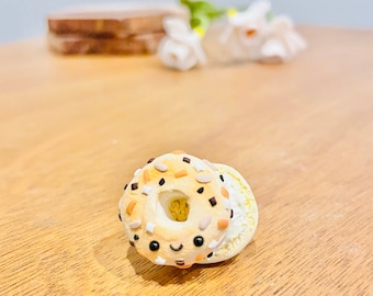 Everything bagel miniature food magnet, mother's day gift, fridge decor, New York Bagel, New Yorker Gift, I Love New York, fridge magnet