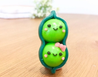 Imán de peapod / imán vegetal / regalo de guisante dulce / regalo de bebé / idea de regalo lindo / cumpleaños de niñas / imanes de cocina / regalo de guisantes / verde / guisantes en una vaina
