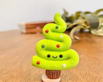 Feestelijke groene polymeerklei kerstboommagneet - handgemaakt vakantiedecor
