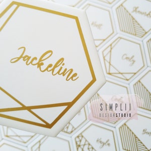 Marque-places sous-verre hexagonal avec cadre moderne, dessous de verre hexagonal, cadeaux de fête, marque de lieu de mariage, marque de lieu carreau