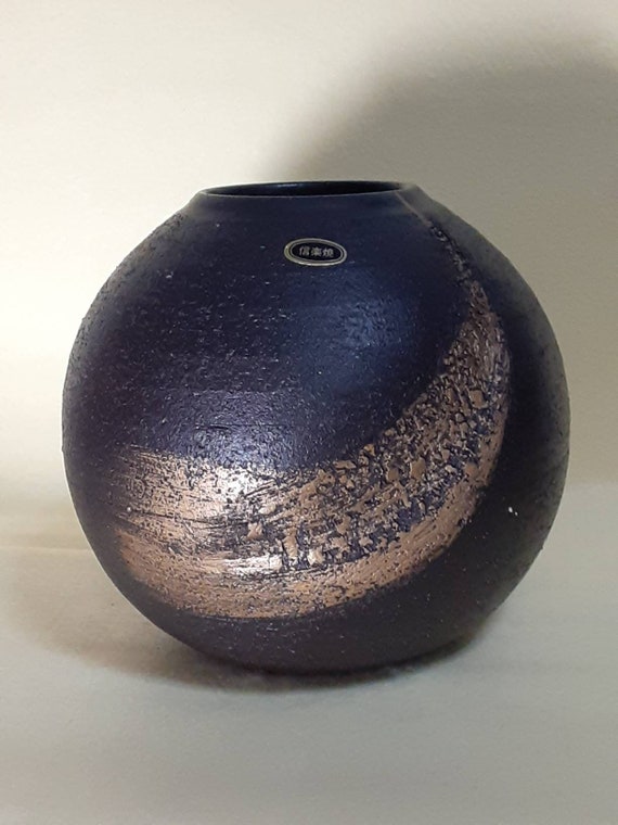Antique Flower Vase / Shigaraki Ware (信楽焼) - Etsy