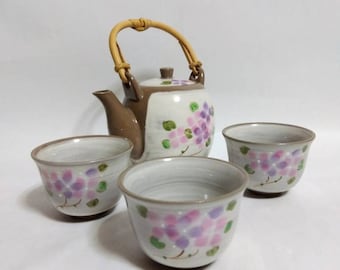 Japanese tea set / one teapot and three teacups