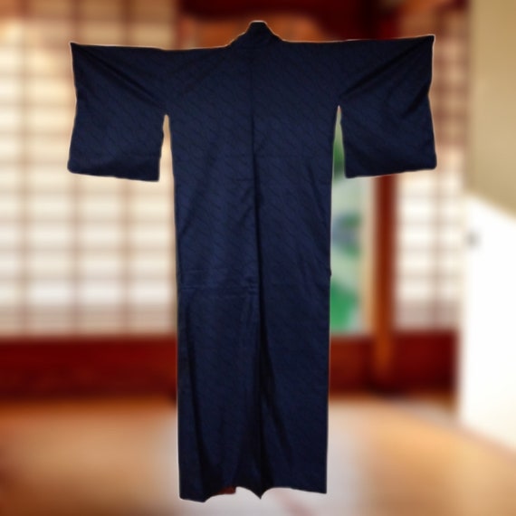 oshima tsumugi kimono for women / indigo dyeing - image 6