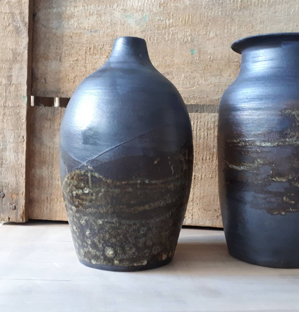 Vase Bouteille en Céramique Grès Noir, Nuances Brun Doré