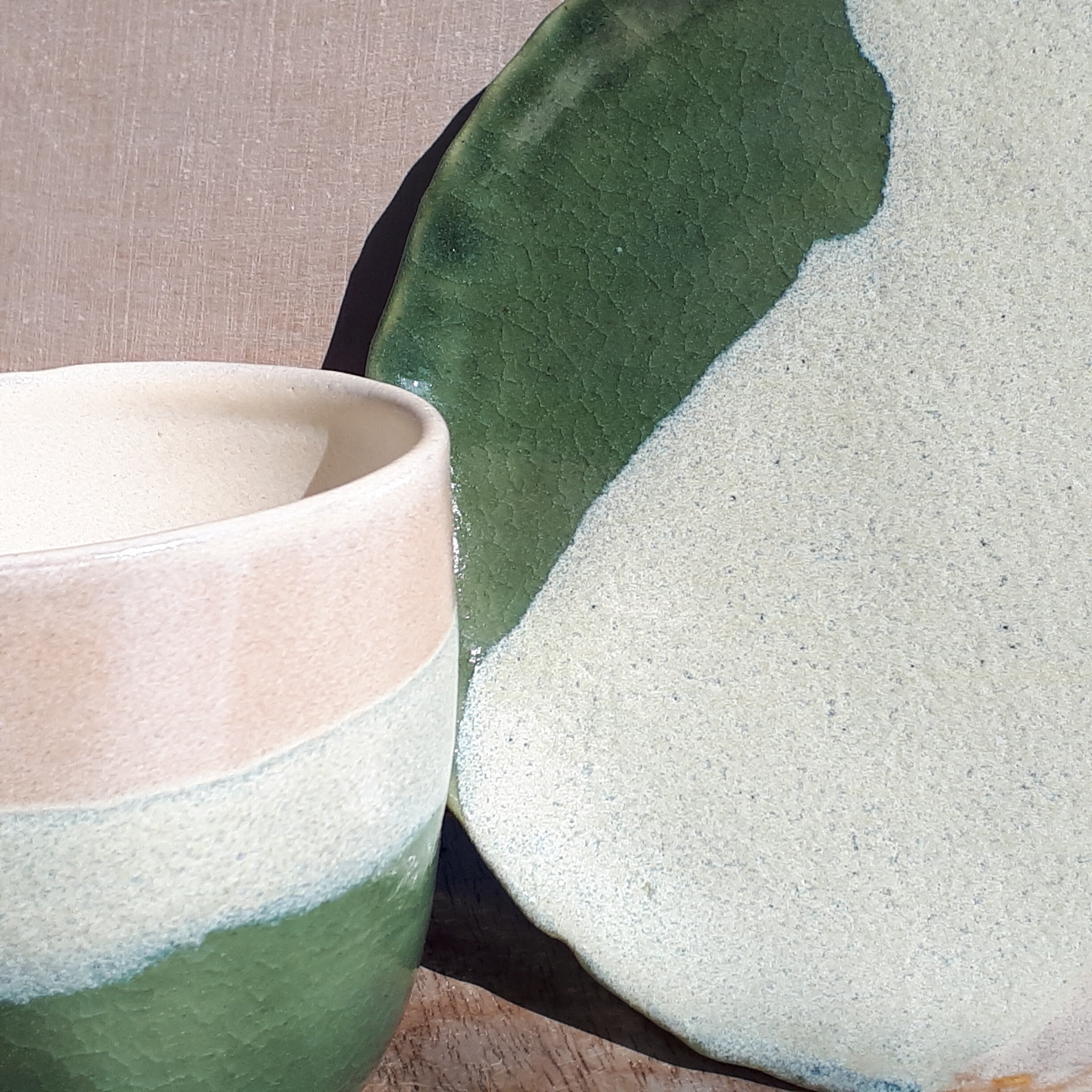 Petite Assiette | Soucoupe ou Sous-Verre en Céramique Printemps, Vert et Crème