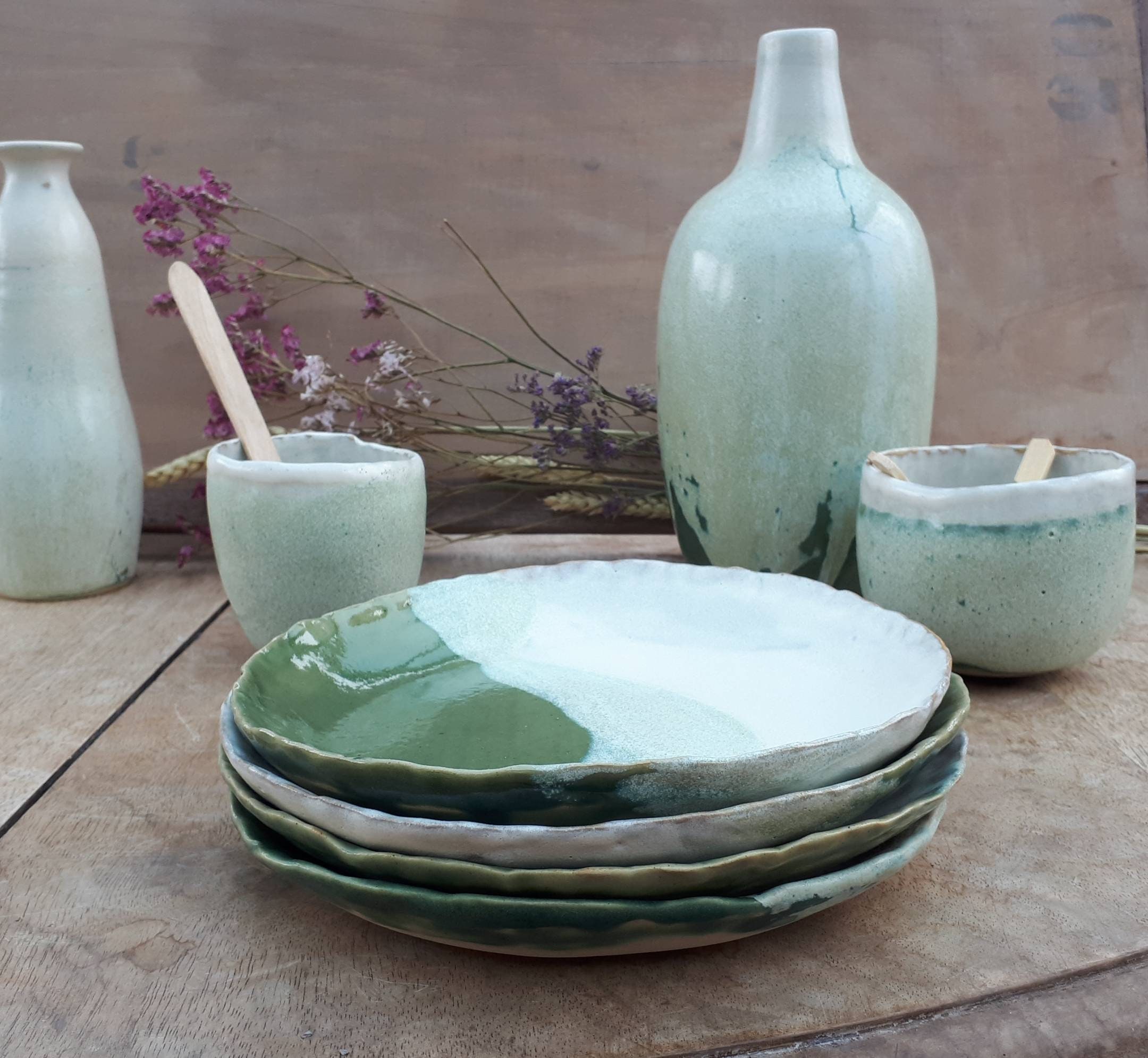 Assiette en Grès Printemps, Vert et Crème, Petit Modèle