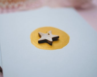 Card with handmade ceramic star and handpainted gold details | christmas card with ceramic star