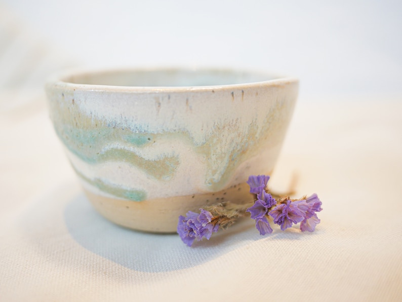 Ceramic cup with azure blue strokes image 3