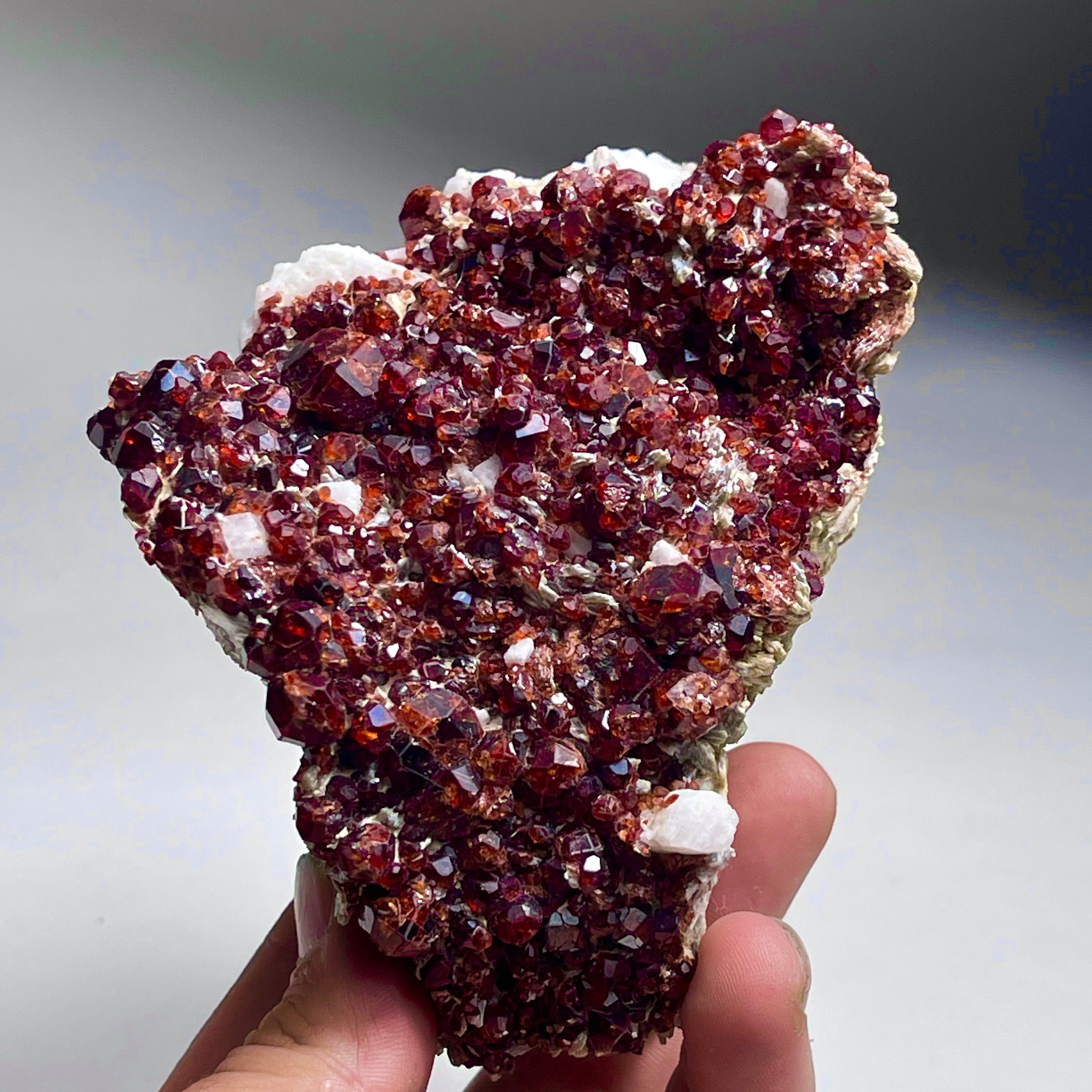 Garnet Crystal / Red Garnet / Raw Garnet Crystal / Natural Garnet Crystal /  Garnet Gemstone / Garnet Stone / January Birthstone / Raw Garnet 