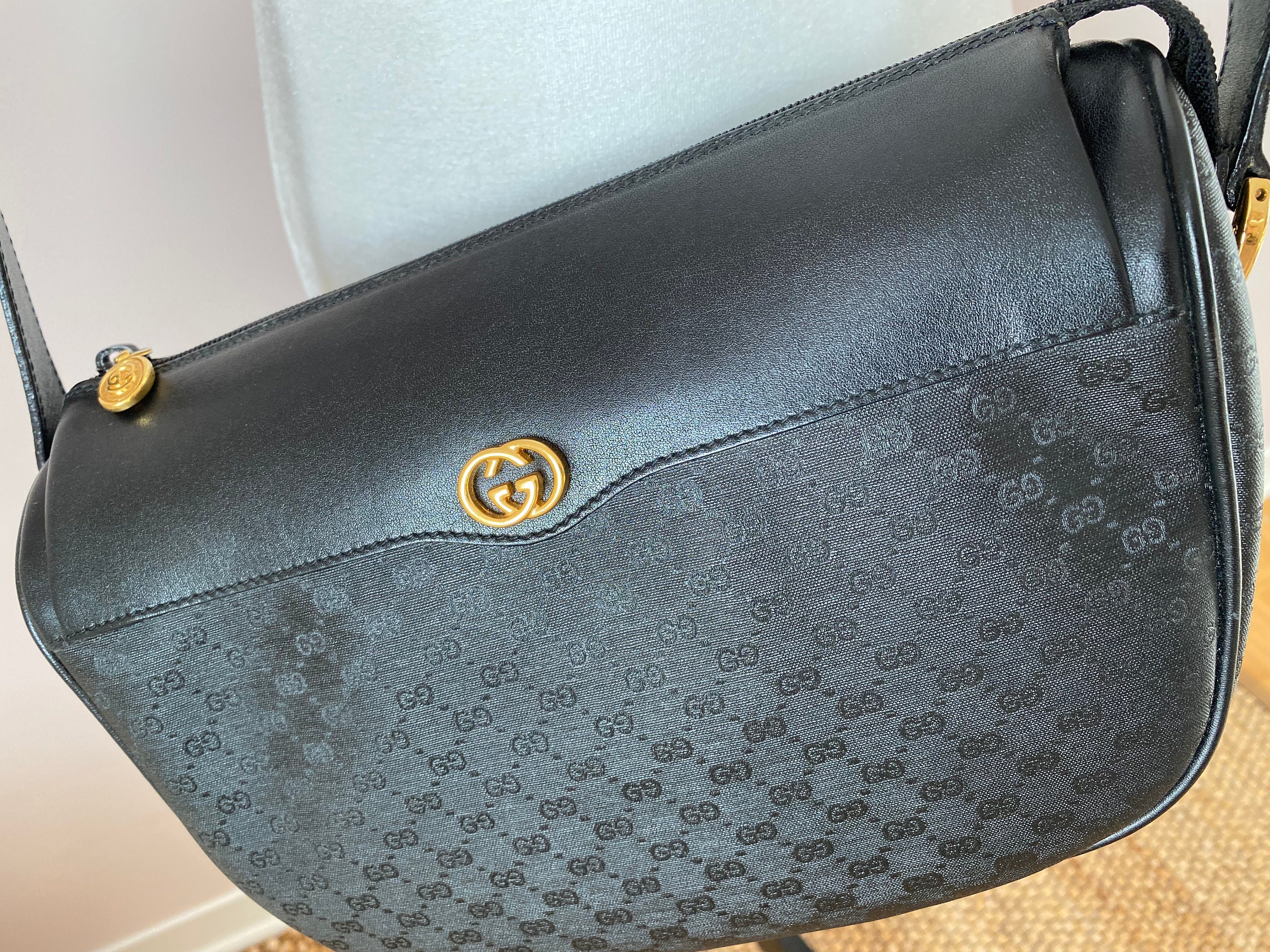Gucci leather black bag made in italy ショルダーバッグ バッグ メンズ 華麗